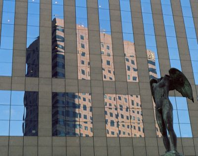 Quartier de l'Arche - La Défense
photo prise avec un minolta X700
