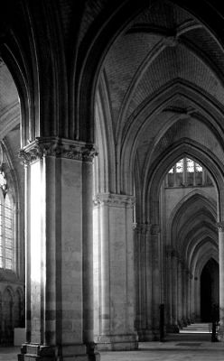 Cathédrale de Troyes
Leica IIIc + Elmar 50mm
Ilford HP5+ dans du LC29 1+29
Mots-clés: Leica IIIc Eglises