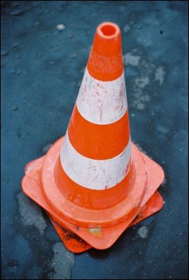 Cone
OM4 + Zuiko 50mm + Portra 400 VC
