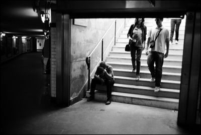 Fatigue
Leica M6 + Summicron 35mm Tyoe IV + 100 asa
