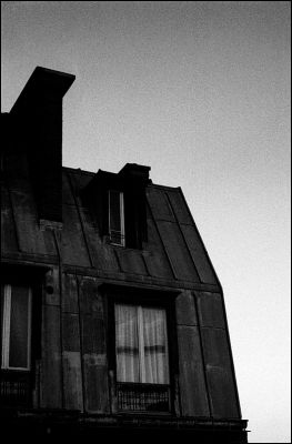 Nuit
F3 HP + 50mm 1:2 + Neopan a 3200 
