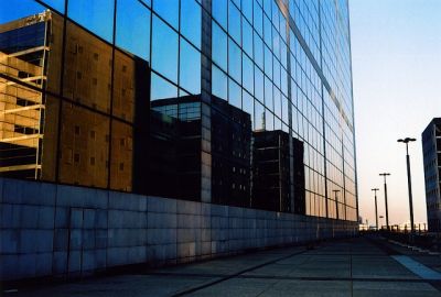 Reflets
M6 + Summicron 35mm + Superia 400 asa
