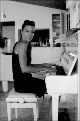 Piano
Bessa R2a + Hexanon 50mm + Neopan 1600
