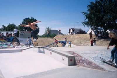 Culture Street 2006, Vitré (35)
Préparation au contest de Skate
Leica CL avec Color Skopar 28mm, Provia 400F
