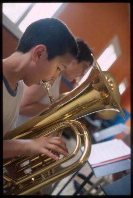 Le tubiste
Stage d'orchestres d'harmonie 2006, Mayenne
Rien d'exceptionnel, mais j'aime bien cette photo ;)
Mots-clés: Tuba tubiste orchestre harmonie musicien