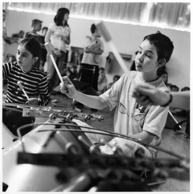 Baschet pas ! - le tiges-courbes
Création musicale avec les enfants des écoles primaires de la Mayenne et les Structures Sonores Baschet

Bronica SQ-A > 2,8/80mm > TriX 
