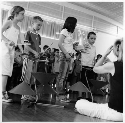 Baschet pas ! - les trois-croix
Création musicale avec les enfants des écoles primaires de la Mayenne et les Structures Sonores Baschet

Bronica SQ-A > 2,8/80mm > TriX 
