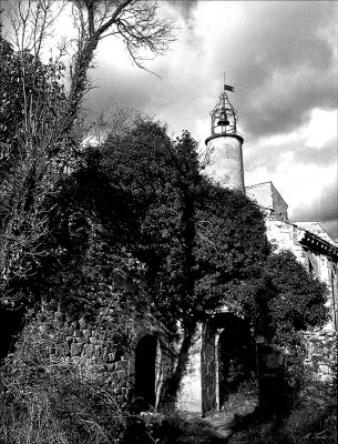 CHATEAU DU MARCHIDIAL
Château médiéval de Champeix, dans le Puy de Dôme.
Restauré, il accueille des expos et des visites du site.
Mots-clés: Château, médiéval, Auvergne