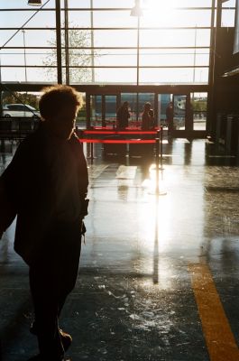 Do not cross the line
Roissy T3

Rollei 35 SE - Portra 160 VC 

