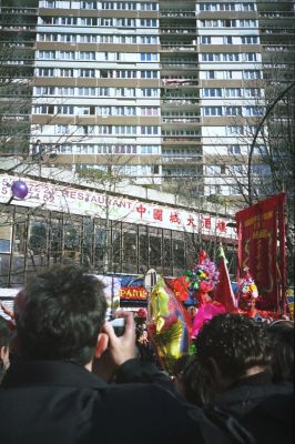 Qui est-ce ?
Nouvel an chinois, Paris XIII, Leica Mini, Superia 200.

