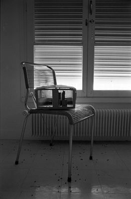 Théorie des cordes
Une clinique abandonnée en Ile de France.

Pentax LX - Foma 100
Mots-clés: Friche - Clinique