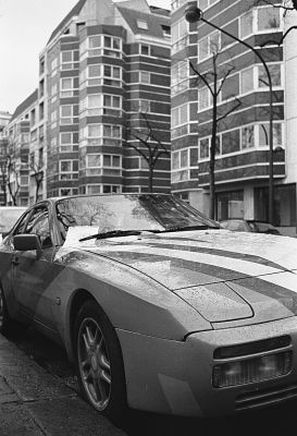 Après la pluie en gris
Leica M6 - Cron 35 IV - Trix à 400
Mots-clés: Paris - Porsche - Moche
