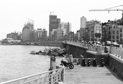 Pecheurs 3
Beyrouth sur la Corniche.

Pentax MX - APX 100 Rodinal.
Mots-clés: Liban - Beyrouth - Pecheur - Mer
