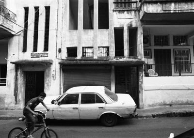 Beyrouth- Furn Ech Chebak - Aout 2008

Pentax Super A - SMC-M 50/1.7 - Trix 400 Rodinal.
Mots-clés: Liban - Beyrouth - Enfant - Vélo