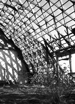 Decize 3
Hospice abandonné à Decize.

Leica M6 - Trix à 400 - Cron 35 IV et Jupiter 8.

