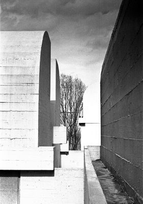 Béton inhumain
Barcelone

Pentax MX - 28/2.8 - Trix
