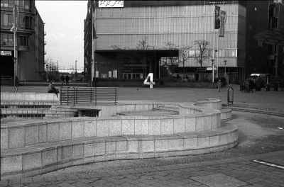 4
Cologne - Media Park.

Leica M6 - Cron 35 IV
