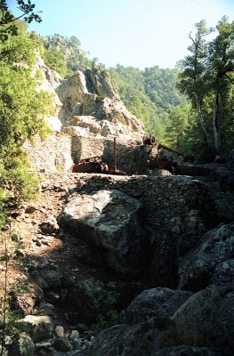 Finosa 2
Une mine de plomb argentifère et de zinc, en Corse, qui a fermé en 1958.

Pentax MX - Flektogon 20/2.8 - Superia 200
Mots-clés: Mine - Corse