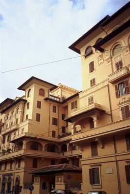 Quartier chinois
Rome - Mai 2007

Olympus Xa - Solaris 100
Mots-clés: Rome