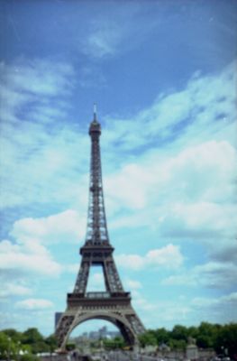 Tour eiffel en cirage
