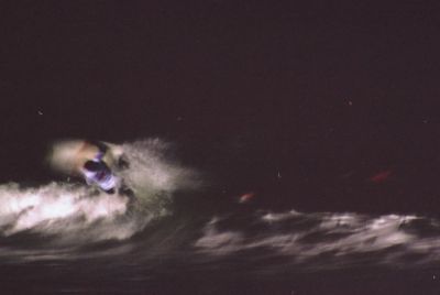 Curl
Au Lacanau Pro 2006 une petite session de nuit.

Ricoh KR 10 Super - Sigma 400 mm F5,6 - Kodak Ultra 200
Mots-clés: Surf - Nuit