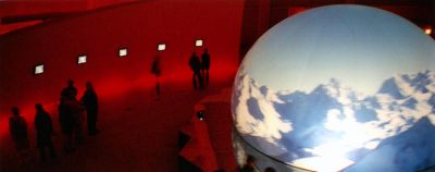 Expo 02
Cliché pris lors de l'exposition universelle Suisse.
Neuchâtel, 2002.
Mots-clés: Suisse