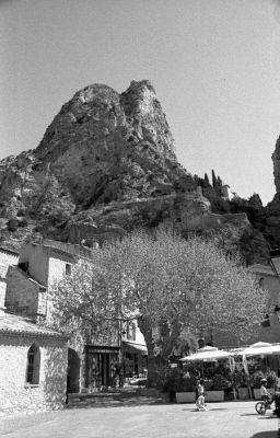 Place de Moustiers Sainte Marie
