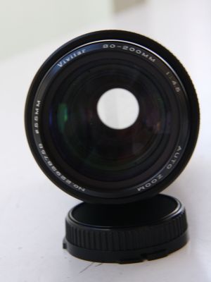 Vivitar Zoom 4.5/80-200
