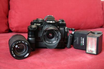 Minolta X-700
