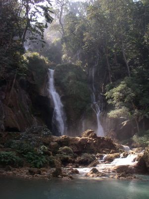 cascade sur un affluent du Mékong
