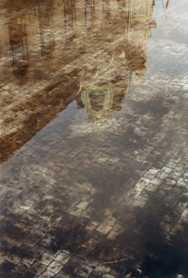 Prague
Pavés / Eau / Reflet
