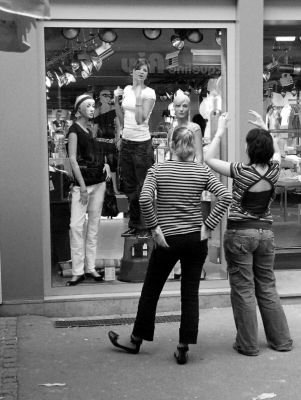 Vitrine Luxembourg N&B
