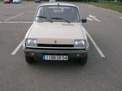 R51981_001.jpg