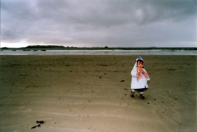 Eléonore sur la plage
Eos 50 - tamron 28-200 - flash - Kodak VR400
