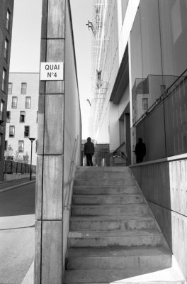 Quai n°4
Paris
Tmax 400/Minolta XD7
Mots-clés: Minolta XD7 Tmax 400