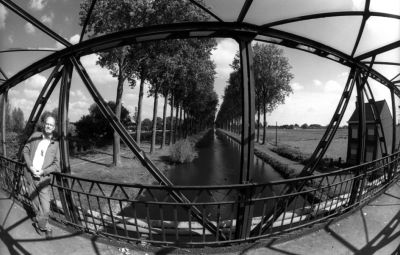 autoportrait
Essai fisheye-nikkor 16mm AiS
Mots-clés: fisheye Efke KB-25