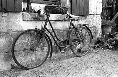 Vélo 2
Vélo ?  Azay-le-Rideau
Mots-clés: Vélo
