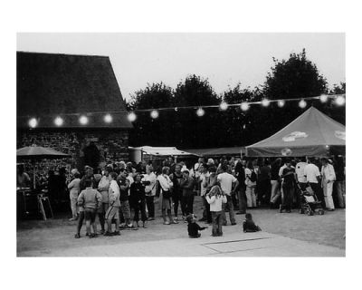 Fête_au_village.jpg