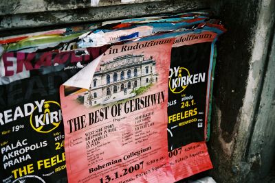 Posters
Taken with Olympus 35RD. Fuji Film (ISO200)
Mots-clés: Prague Olympus 35RD