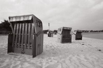 Après la saison ...
Sur le plage d'Eckenrförde - Allemagne
Pentax LX + 24-50mm + T-Max 400 @ 800

