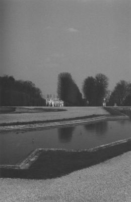 Parc de Saint Cloud
Je débute, j'aimerais des conseils et des critiques, merci :)
Et pour toute mes photos, je précise que mon scanner est vraiment nul...

