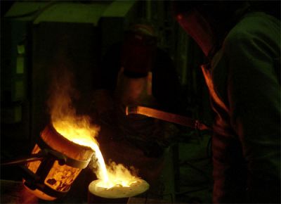 la coulée des petits bronzes
fed NKVD 50/3,5 au 1/20 
