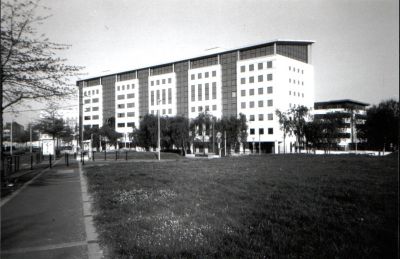 Les paraboles
Un quartier de Roubaix, un peu de vignettage
Olympus XA, F4.5
Mots-clés: roubaix, paraboles, olympus xa, era 100, shantou era