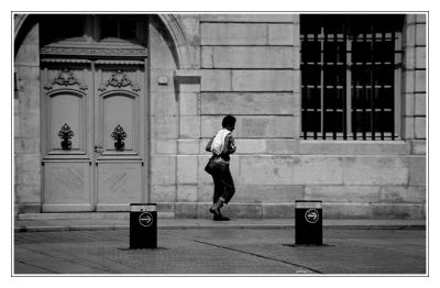 Sens unique b
La même plus contrastée
