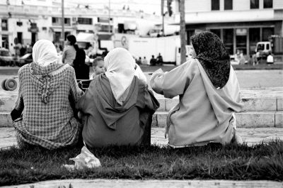 3 femmes en djlaba
