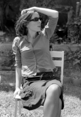 Jeanne la Star
Photographiée lors du mariage d'un couple d'amis qui m'avaient demandé la couverture noir et blanc de l'événement.
Mots-clés: Minolta Sr-T Super Ilford FP4 Minolta MD µ85/2