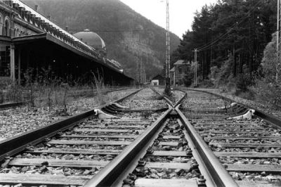 canfranc 2
dynax 700 si - 50mm 1.7 - hp5 + - scan de tirage
