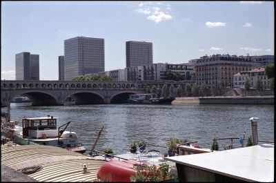 quai de la rapée -Paris
OM2n - zuiko 35mm - vista 200
