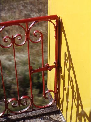 les détails qui comptent
le train jaune est beau aussi vu de près. avec la feu velvia 50, les couleurs pètent !
dynax 700si - 50mm 1.7 - fuji velvia 50 iso

