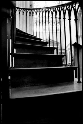 L'escalier
EF 28-105/3.5-4.5, EOS 50, Ilford HP5+
